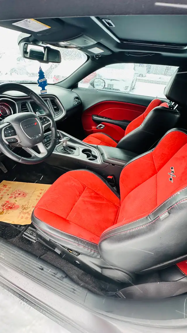 2016 Dodge Challenger 2dr Cpe SXT - Photo 7