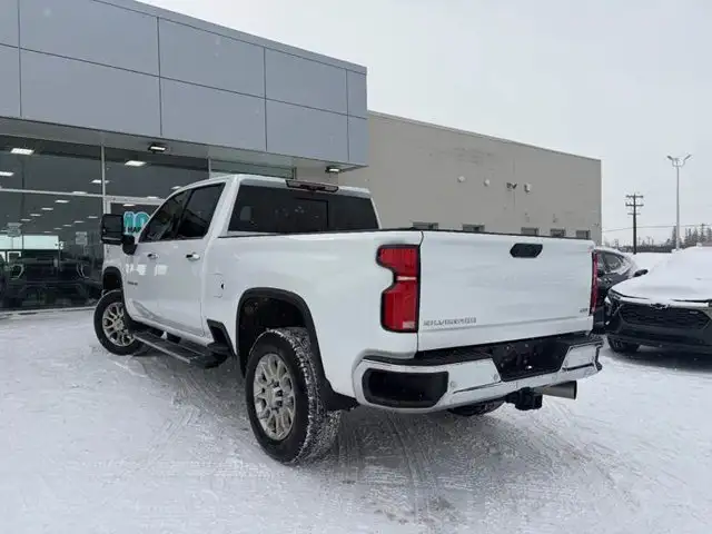 2024 Chevrolet Silverado 2500HD LTZ Premium 6.6L Duramax - Photo 4