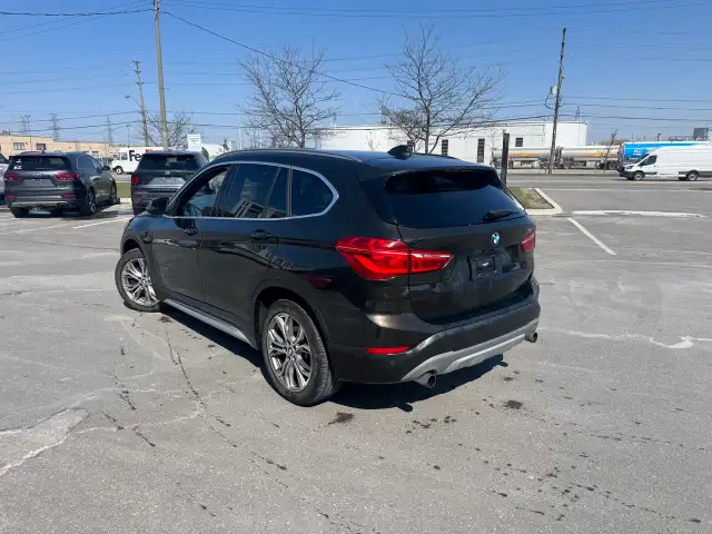 2017 BMW X1 XDRIVE PREMIUM PKG LEATHER PAN/ROOF NAVI CAMERA - Photo 5