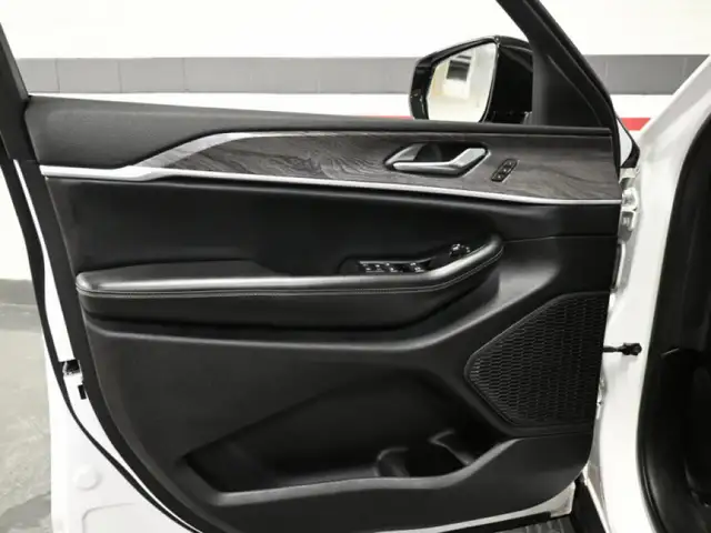 2023 Jeep Grand Cherokee Limited Navigation Leather Adaptive Cru - Photo 11