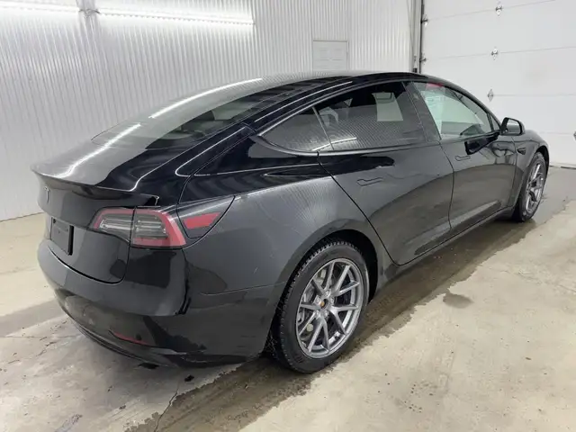 Tesla Model 3 SR  2023 à vendre - Photo 5