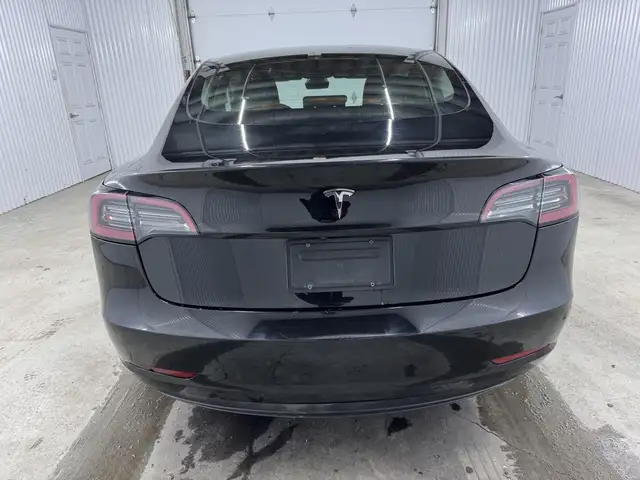 Tesla Model 3 SR  2023 à vendre - Photo 7