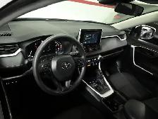 2024 Toyota RAV4 LE No Accident Radar Cruise Blindspot Lane Assi - Photo 10