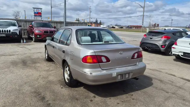 1998 Toyota Corolla LE, ONLY 111KMS, DRIVES GREAT, AS IS - Photo 3