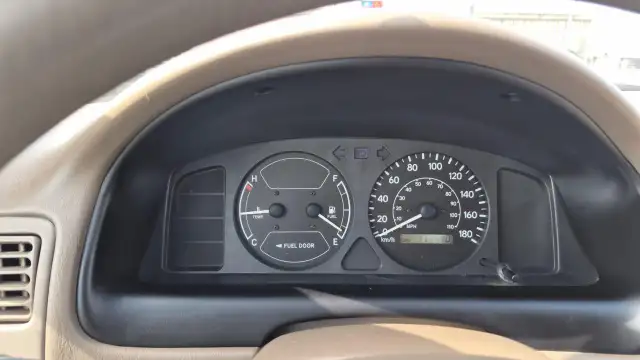 1998 Toyota Corolla LE, ONLY 111KMS, DRIVES GREAT, AS IS - Photo 12