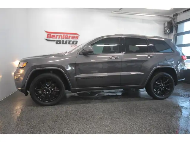 2019 Jeep Grand Cherokee ALTITUDE / V6 / TOIT / ATTACHE / 4X4 - Photo 4