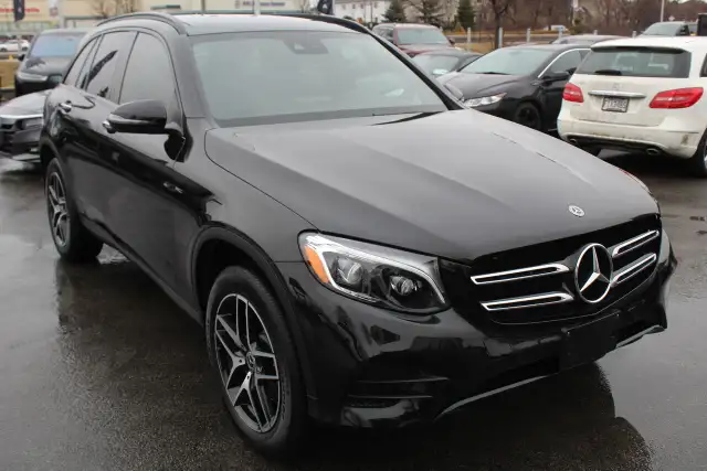2019 Mercedes GLC 300 sport amg night pack, panoramic, mags 19'' - Photo 5