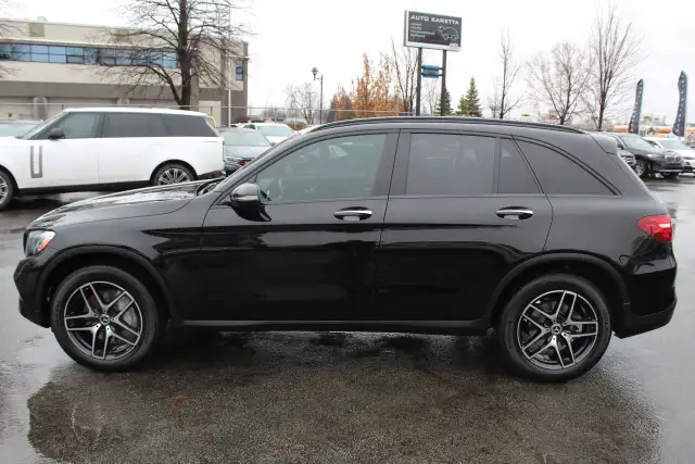 2019 Mercedes GLC 300 sport amg night pack, panoramic, mags 19'' - Photo 6