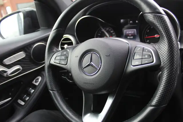 2019 Mercedes GLC 300 sport amg night pack, panoramic, mags 19'' - Photo 14