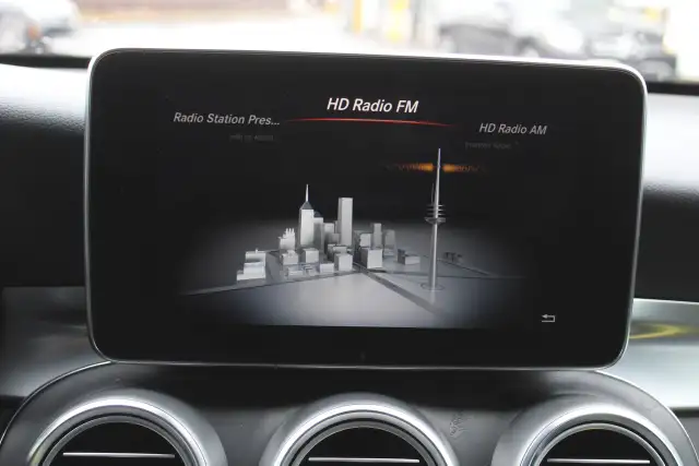 2019 Mercedes GLC 300 sport amg night pack, panoramic, mags 19'' - Photo 27