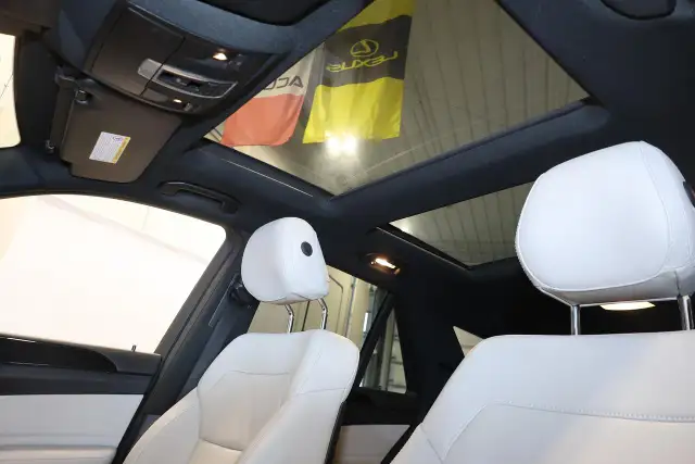 2017 Mercedes-Benz GLE GLE43 AMG - PANO|NAVI|360CAM|2xRIM&TIRES - Photo 9