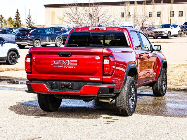 2024 GMC Canyon Elevation 2.7L - Photo 13