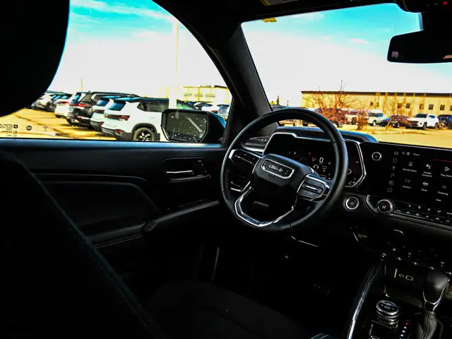 2024 GMC Canyon Elevation 2.7L - Photo 31