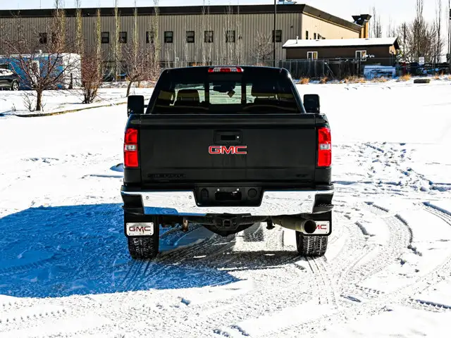 2019 GMC Sierra 2500HD SLT 6.6L - Photo 12