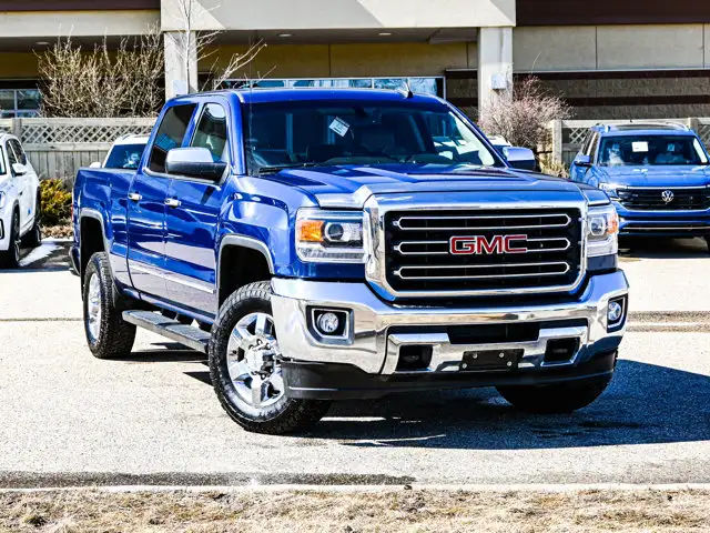 2015 GMC Sierra 2500HD SLT 6.0L - Photo 2