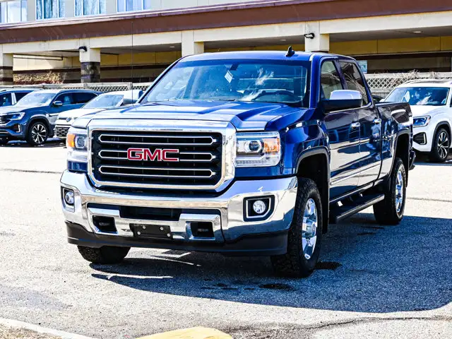2015 GMC Sierra 2500HD SLT 6.0L - Photo 4