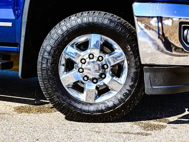 2015 GMC Sierra 2500HD SLT 6.0L - Photo 5