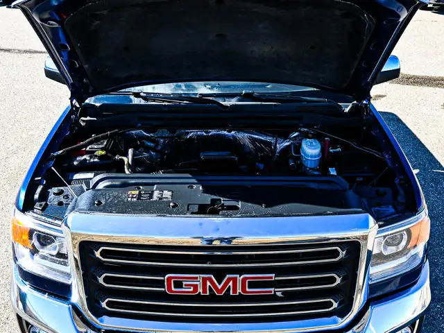 2015 GMC Sierra 2500HD SLT 6.0L - Photo 9