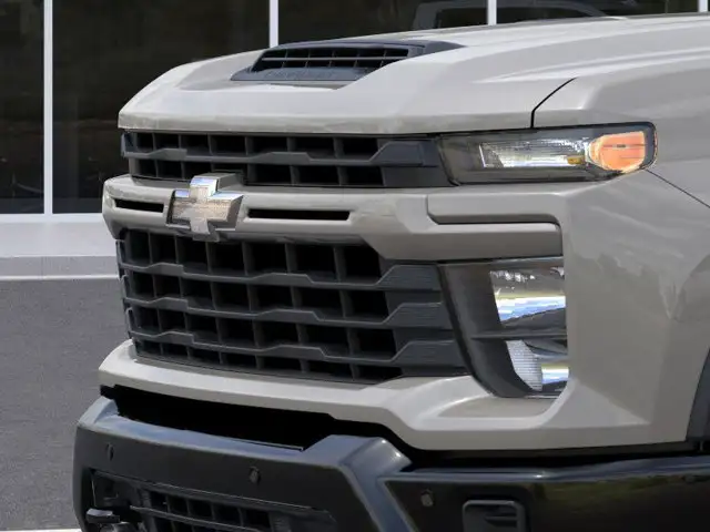 2026 Chevrolet Silverado 2500HD Custom - Photo 13