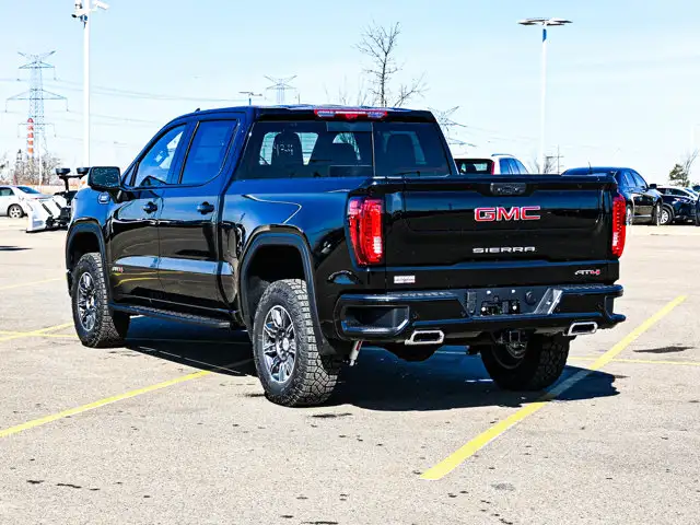 2026 GMC Sierra 1500 AT4 - Photo 11