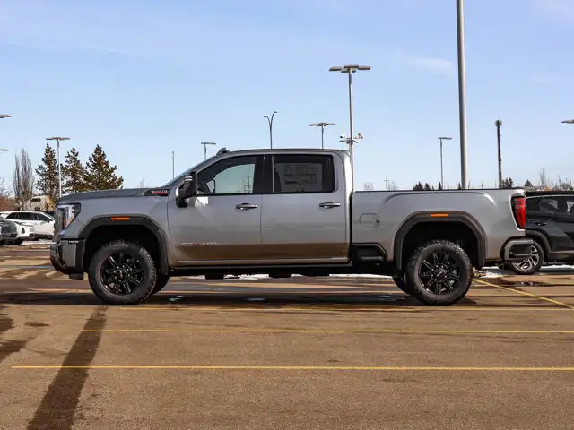 2026 GMC Sierra 3500HD AT4 - Photo 5