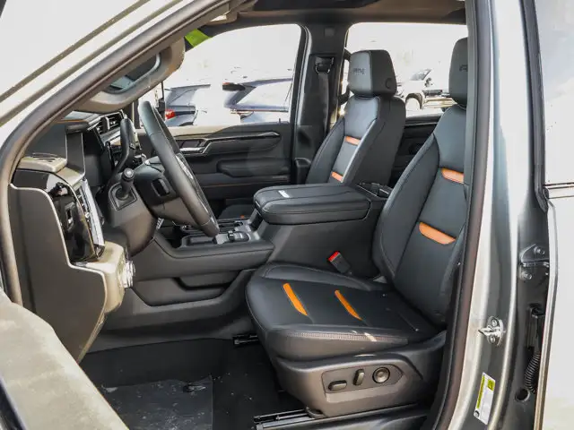 2026 GMC Sierra 3500HD AT4 - Photo 18