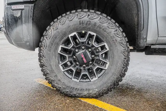 2026 GMC Sierra 2500HD AT4X - Photo 13