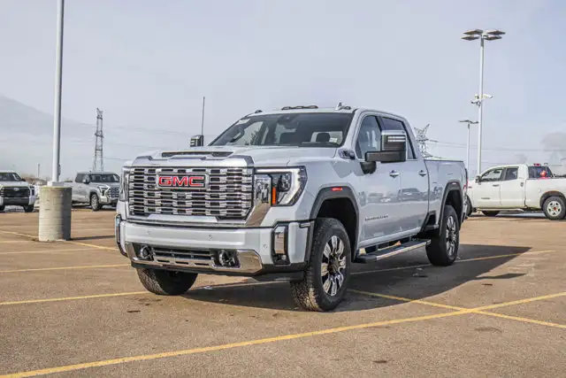 2026 GMC Sierra 3500HD Denali - Photo 4