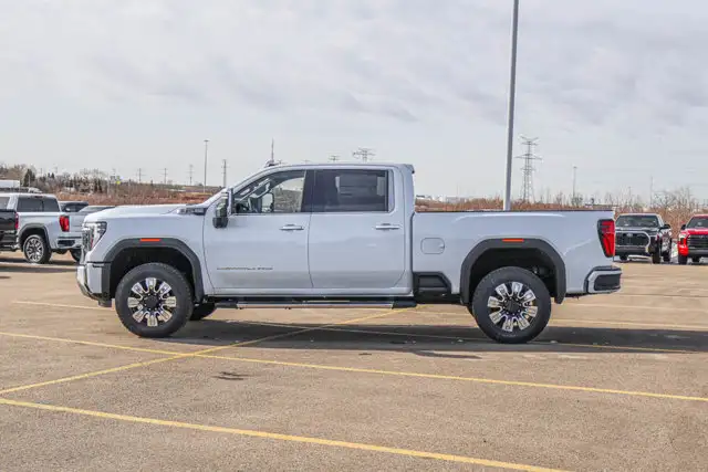 2026 GMC Sierra 3500HD Denali - Photo 5