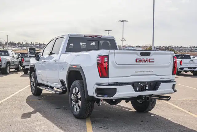 2026 GMC Sierra 3500HD Denali - Photo 6