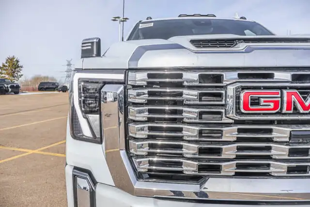 2026 GMC Sierra 3500HD Denali - Photo 11