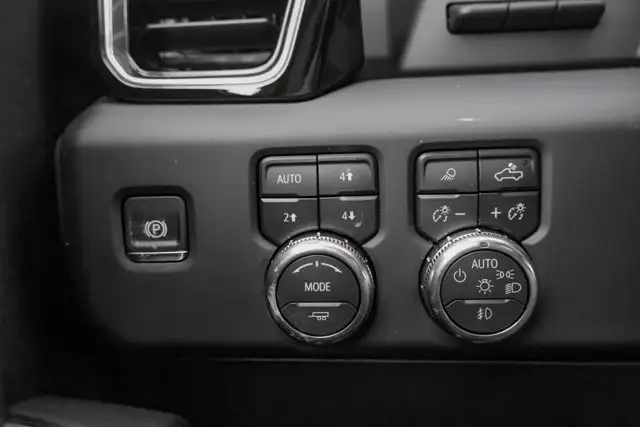 2026 GMC Sierra 3500HD Denali - Photo 19