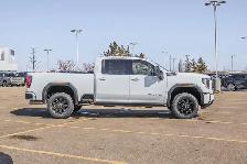 2026 GMC Sierra 3500HD AT4 - Photo 10