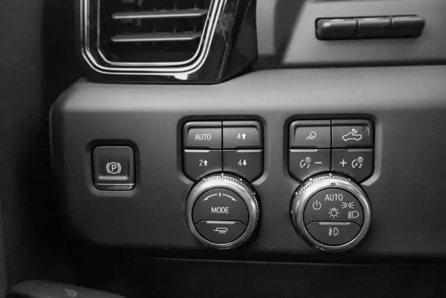 2026 GMC Sierra 3500HD AT4 - Photo 19