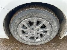 2017 Toyota Prius v - Photo 9