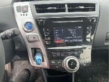 2017 Toyota Prius v - Photo 17