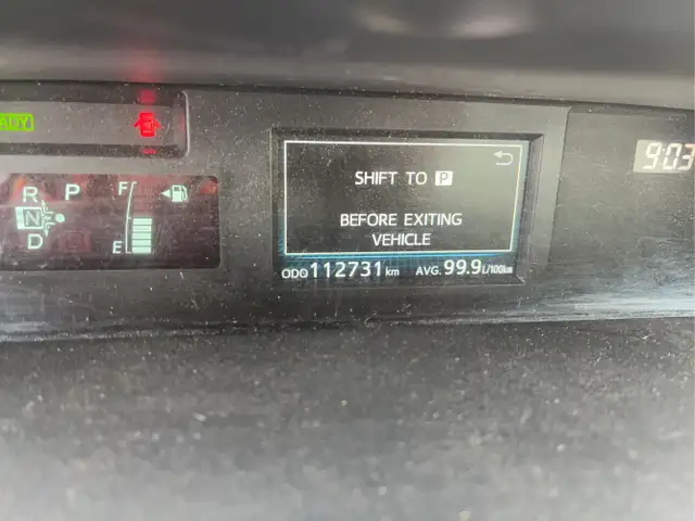 2017 Toyota Prius v - Photo 26