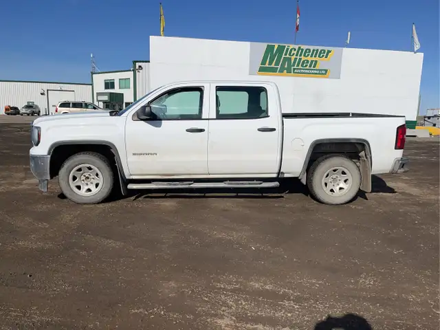 2016 GMC Sierra 1500 - Photo 2