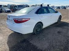 2017 Toyota Camry Hybrid - Photo 5