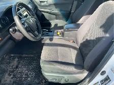 2017 Toyota Camry Hybrid - Photo 13