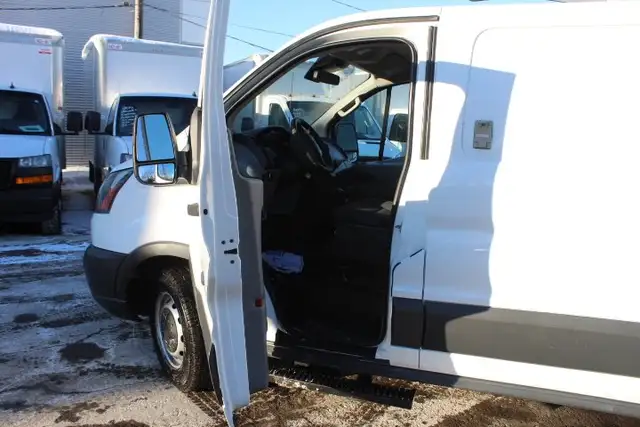Ford Transit Cargo Van T-350 148 CAMION NACELLE BOOM ISOLÉ / 64. - Photo 7