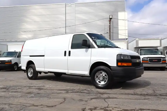 Chevrolet Express Cutaway 2500 CARGO ALLONGÉ / 44.000 KM CERTIFI - Photo 7