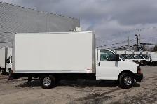Chevrolet Express Cutaway 3500 CUBE 14 PIEDS ROUE SIMPLE / 6.6 L - Photo 2