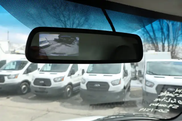 Chevrolet Express Cutaway 3500 CUBE 14 PIEDS ROUE SIMPLE / 6.6 L - Photo 3