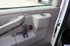 Chevrolet Express Cutaway 3500 CUBE 14 PIEDS ROUE SIMPLE / 6.6 L - Photo 20