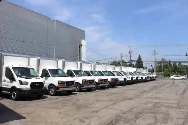 Ford Transit Cargo Van TRANSIT T-250 CUBE 14 PIEDS ROUE SIMPLE / - Photo 32