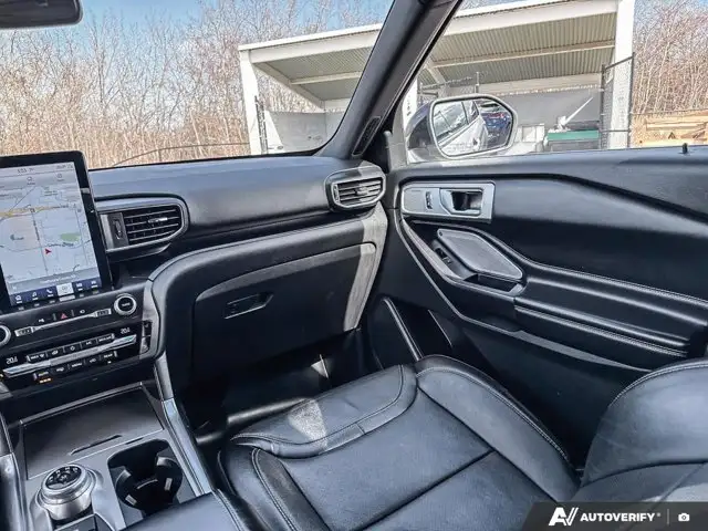 2020 Ford Explorer ST | HEATED & COOLED SEATS | PANO-ROOF - Photo 12