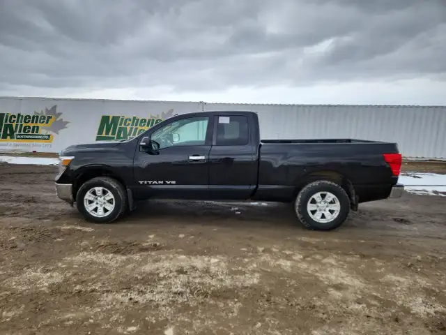 2018 Nissan Titan - Photo 5