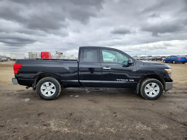 2018 Nissan Titan - Photo 7