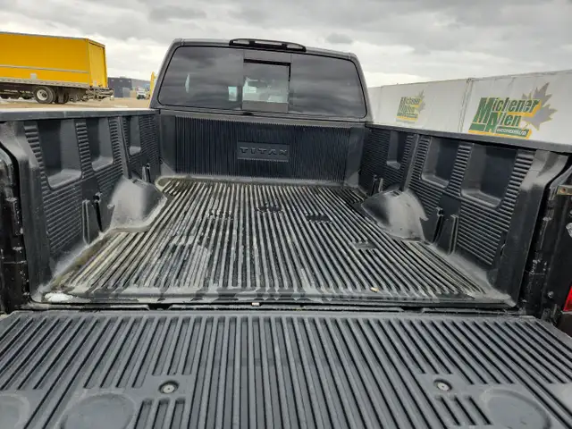 2018 Nissan Titan - Photo 15